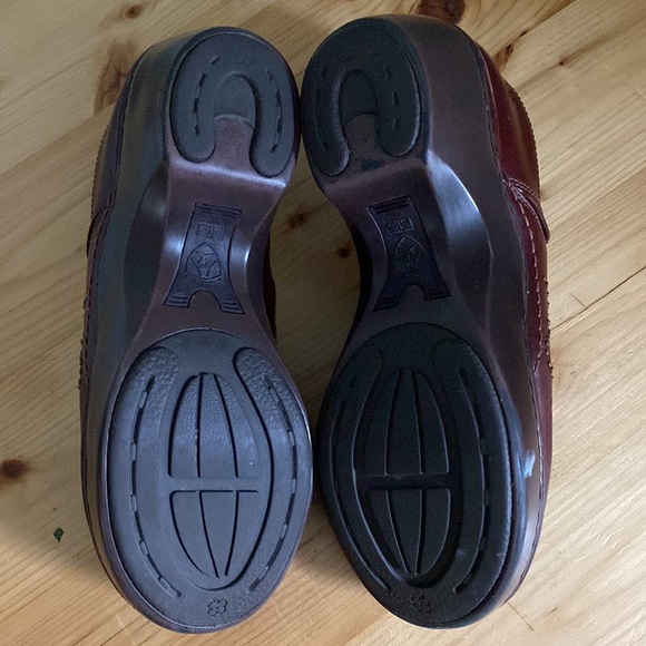 Arita Studded Clogs - Picture 5 of 8